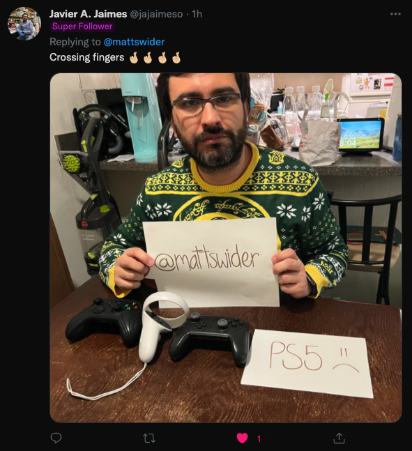 mattswider's tweet photo. 🎁$1,500 giveaway in 24hrs: I'll pick 7 winners 
🔥I've seen GREAT photos w/ @mattswider written on signs

➡️MUST ENTER: https://t.co/p3b8CeFTtr
➡️Follow me+@theshortcutcom

7 winners
✅2 PS5 or Xbox X
✅5 $100 PS or Xbox Store Gift Cards

🔴NYE livestream
https://t.co/taNj7qR6Yn https://t.co/zzQZczjfDI
