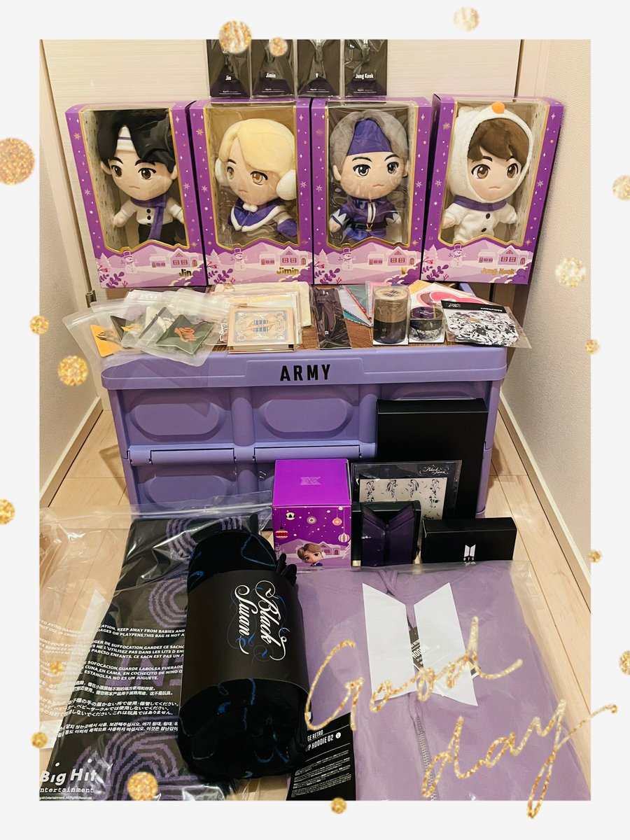 hobihoba218's tweet photo. Fortune Box versionB 届いたよ❤︎
中身はこんな感じ✨
ぬいぐるみぎゅうぎゅうに入ってたw
割と小物率が高かったかも🤭
#BTS #btsfortunebox
#フォーチューンボックス https://t.co/rcuVraQxwZ