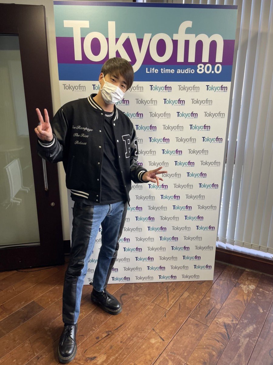 therampagefext's tweet image. #陣 がパーソナリティを務める、「JUMP UP MELODIES TOP20」📻
このあと13:00から生放送✊

ゲストは
#岡田奈々 さん✨

#松崎健夫 さん✨

tfm.co.jp/jump/

今年もじゃんめろをお聴き頂きありがとうございました😊
来年も宜しくお願い致します🎵

#じゃんめろ
#tfm
#THERAMPAGE
@48staff