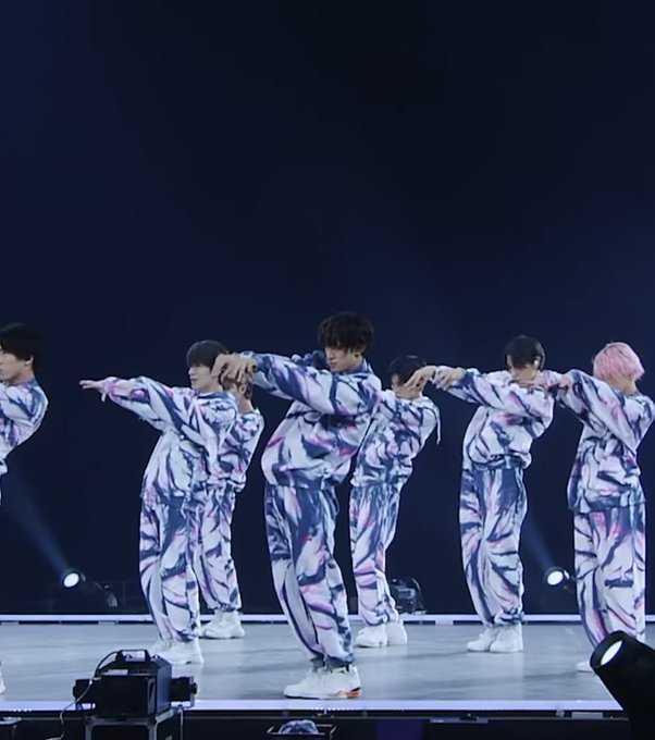 Snowman衣装のtwitterイラスト検索結果