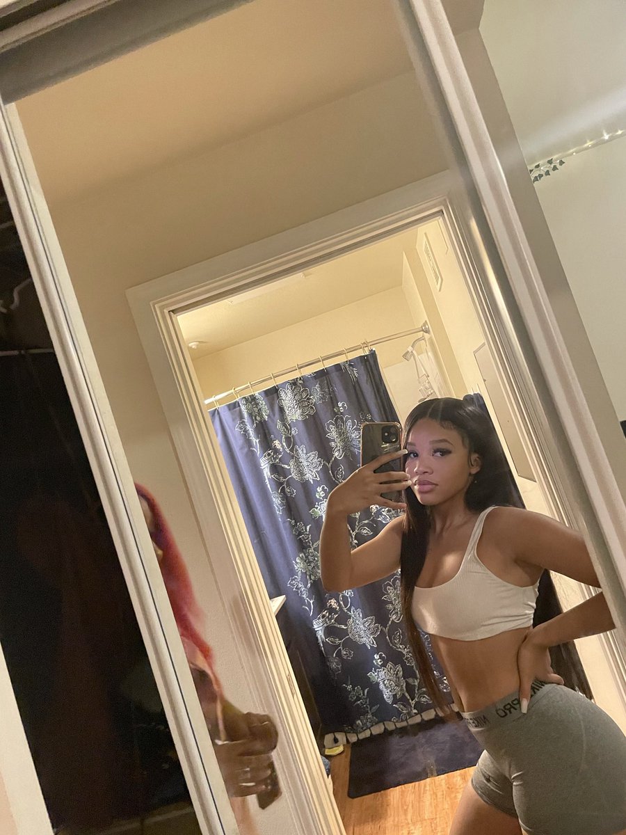 SAVANNARAET's tweet photo. #top4of2021 🥰 https://t.co/BuXnNbQHh5