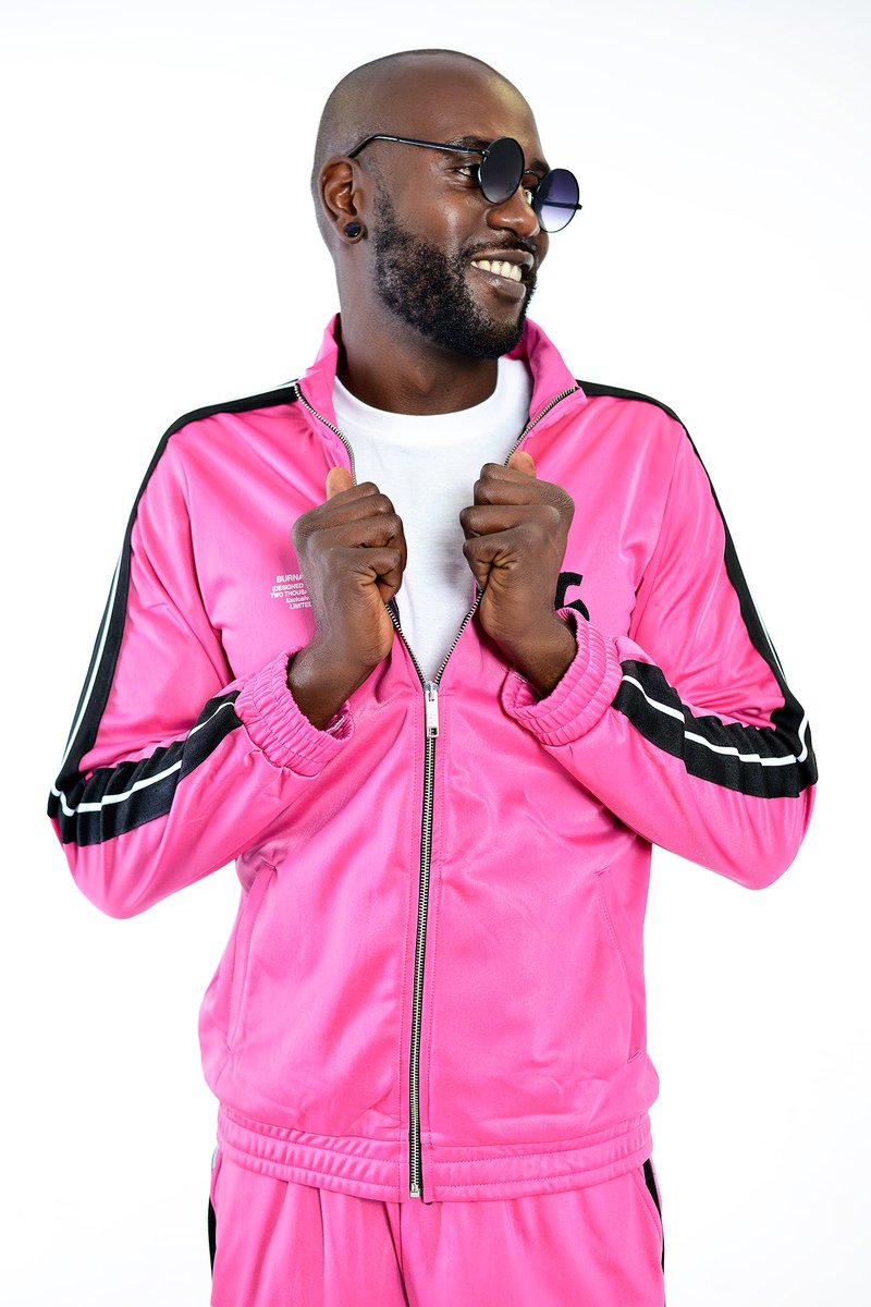 OwoJones's tweet photo. Pink looks good on dark skin men https://t.co/B8O7AO6B5x
