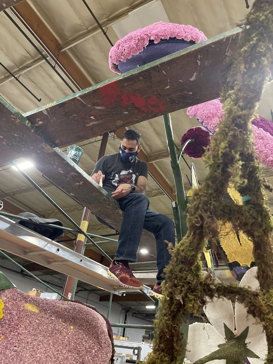 Gautam Malhotra, MD PhD (@gkmalhotramd) on Twitter photo Had a chance to help to build the <a href="/cityofhope/">City of Hope</a> Rose Parade float the other night! Representing <a href="/COH_SurgOnc/">City of Hope Surgical Oncology</a> 💪🏼
Can’t wait to see it in action Saturday!
#cityofhope #RoseParade Had a chance to help to build the <a href="/cityofhope/">City of Hope</a> Rose Parade float the other night! Representing <a href="/COH_SurgOnc/">City of Hope Surgical Oncology</a> 💪🏼
Can’t wait to see it in action Saturday!
#cityofhope #RoseParade