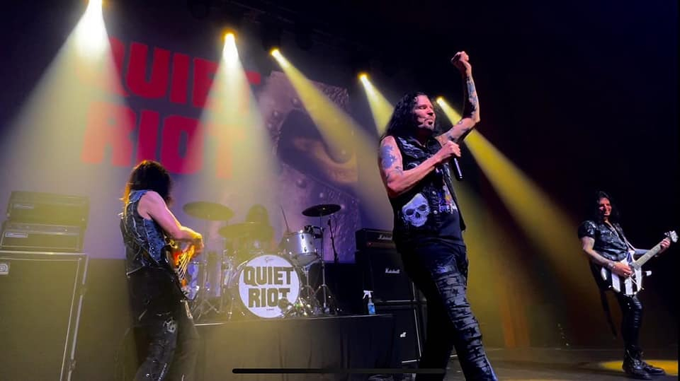 BackstageBarLV's tweet photo. 🔥THIS COULD BE YOU 🔥 🎸 Bang your head into 2022 and feel the noize with QUIET RIOT, CRASH MIDNIGHT FEATURING CHEETAH CHROME, MONIQUE POWELL AND DJ LETHAL! 📅 NYE 2022 // ⏰ 8PM // 🔒 21+⁠  🎫 Get your tickets NOW at https://t.co/MhX4Hon057 #seeyabackstage #dtlv #live https://t.co/luK8qZOudg