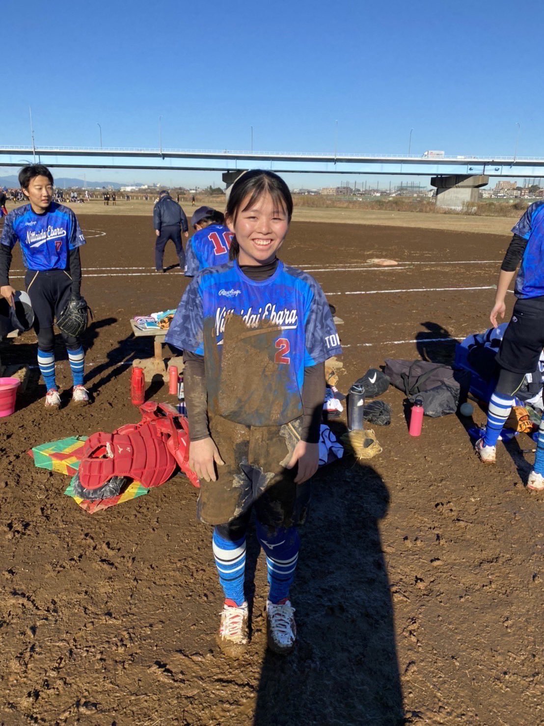 日本体育大学荏原高校 女子ソフトボール部 1年間の振り返り 今年1年では出来なかったヘッドスライディングができるようになりました 泥だらけになったり 怪我をしたりすることもありましたが上手くできるようなれて良かったです 日体大荏原 日本体育大学荏原高校 女子ソフトボール部 1年間の振り返り 今年1年では出来なかったヘッドスライディングができるようになりました 泥だらけになったり 怪我をしたりすることもありましたが上手くできるようなれて良かったです 日体大荏原