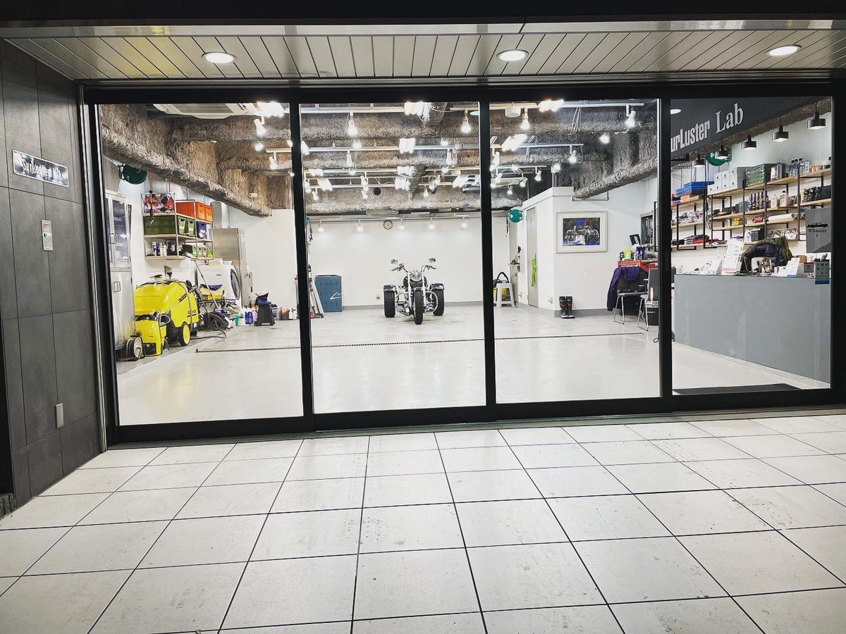 2021年皆様には大変お世話になりました✨
来年もどうぞよろしくお願い致します❗️
来年は1/4(火)からオープンしております👍
NEWスタッフキューピー君もお揃いのツナギでご来店お待ちしております✨
#シュアラスター
#シュアラスターラボ
#トライク
#ガラスコーティング
#洗車
#キューピー
#comingsoon