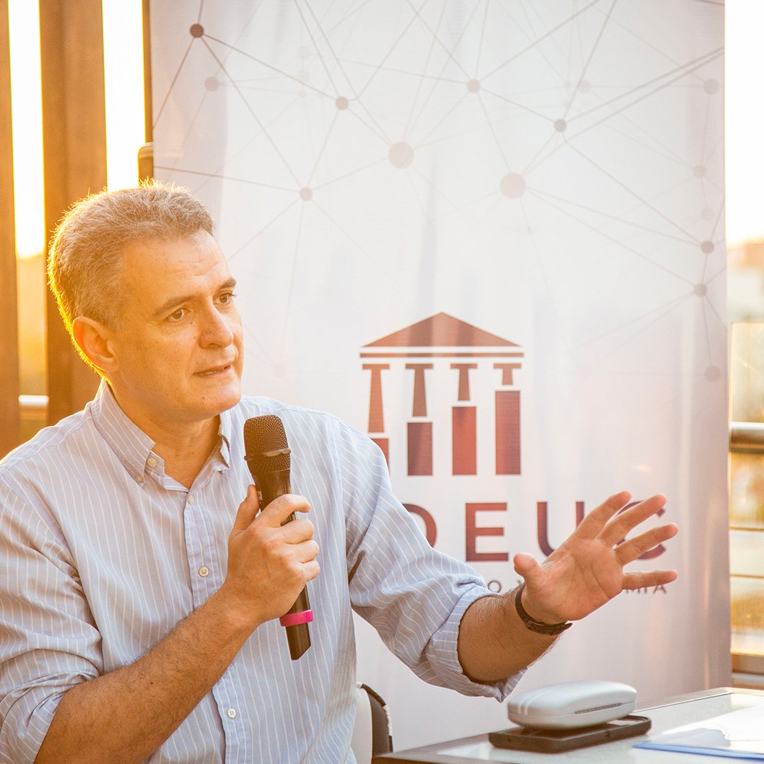 sodeuc's tweet photo. Evento de Fin de Año | Economía & Derecho: Retrospectiva Covid, Perspectivas 2022 🤩🙌
Te dejamos un resumen de lo que fue la cena de fin de año 2021 con la presencia de referentes nacionales, miembros de la SODEUC e invitados. 👏🎊
#SODEUC #Derecho #Economia https://t.co/38YjGoJw49