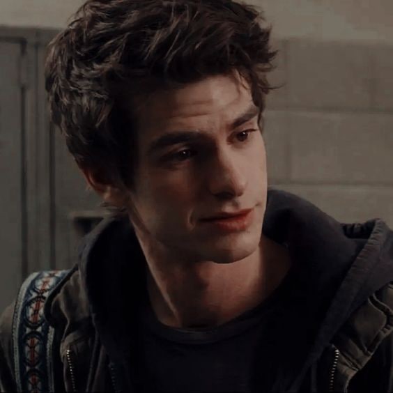 gruschu's tweet photo. #даблпаркер
#SpiderManNoWayHome 
#SpiderMan

Слушай, я случайно 
не гирлянда?

                                    ...нет? Пит-

Тогда почему я
хочу, чтобы
меня повесили?)

                                    ПИТЕР! https://t.co/a7lgEca3e5