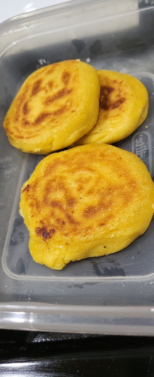 TheKenValentine's tweet photo. Arepas... so heavenly 😁 Thank you Encanto for making me love this treat https://t.co/sUp4kbISju