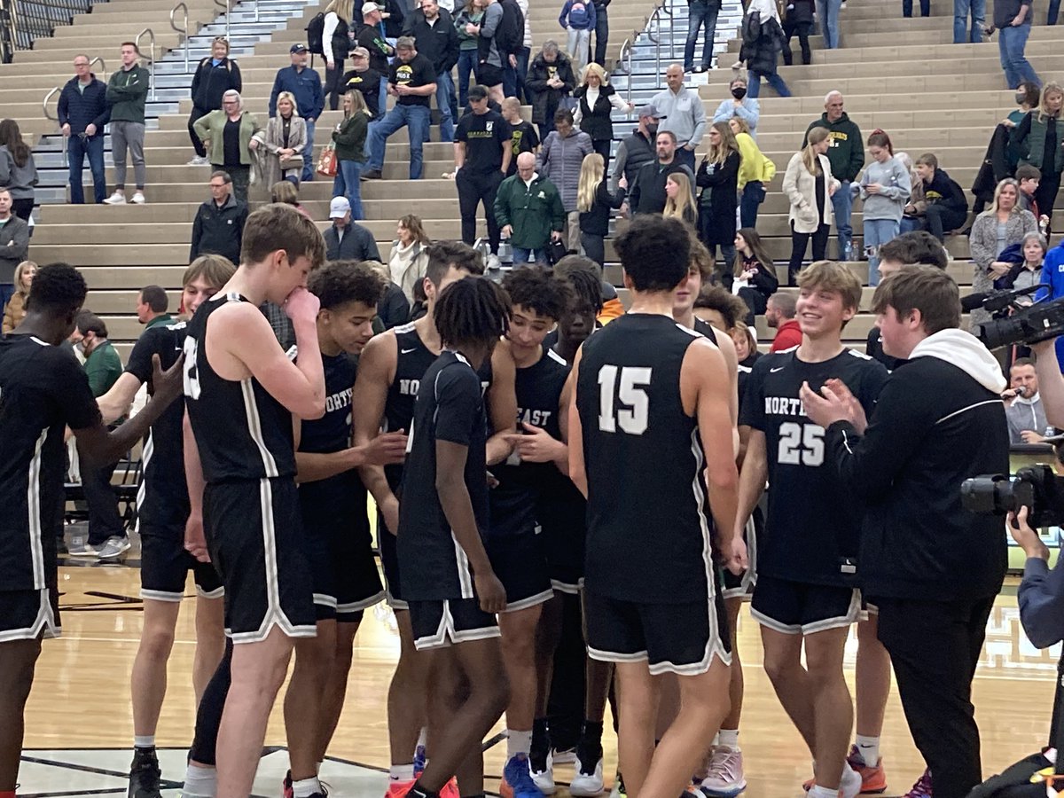 RocketAthletics's tweet photo. Northeast earns a win against Lincoln Pius X 51-48 to be the HAC BBB Tournament Champions. 👍 https://t.co/ccMgiw86cI