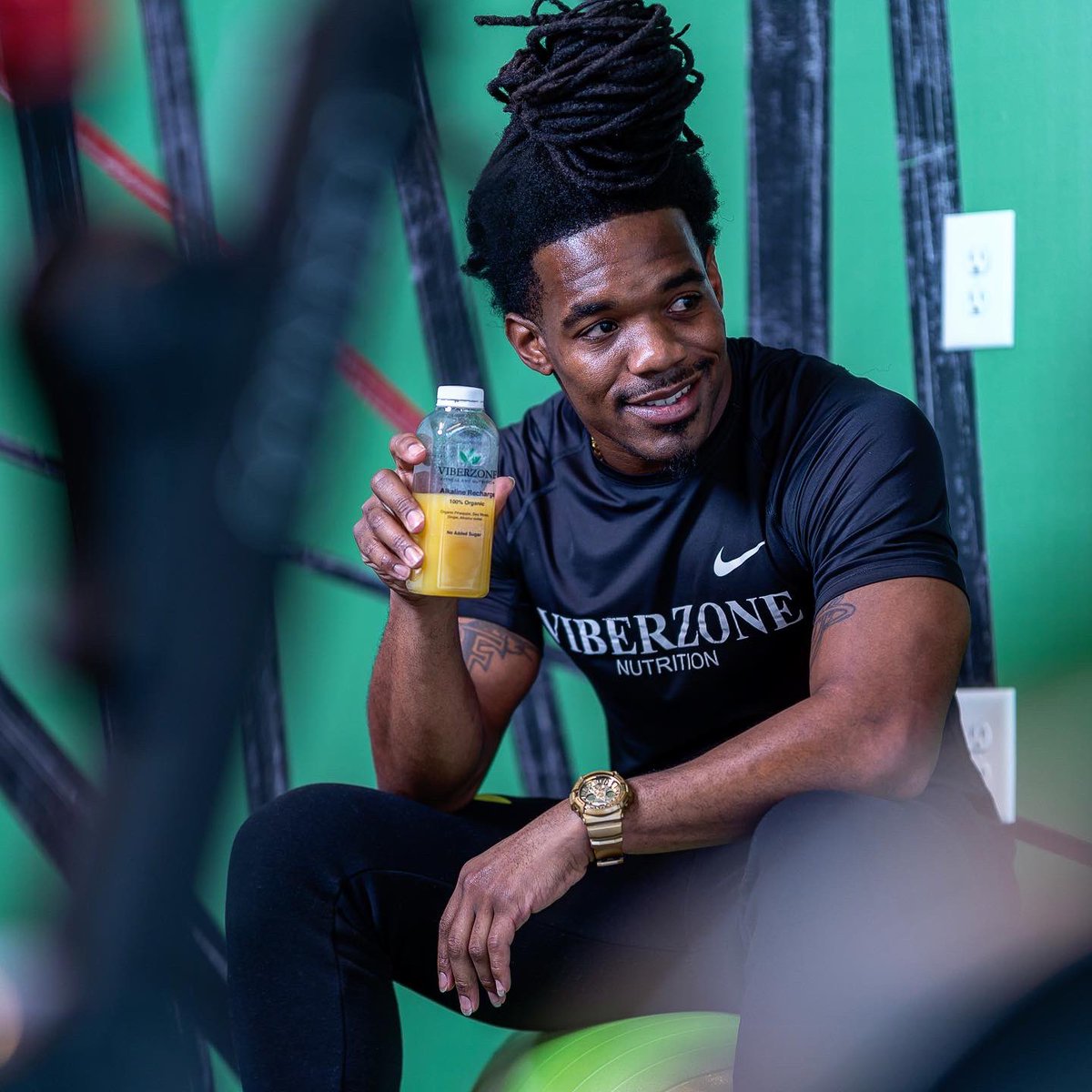 Viberzone21's tweet photo. When you think of sports nutrition, start Considering the amazing anti inflammatory, detoxifying, hormone balancing and antioxidant properties found in REAL FOOD.

#viberzone #nutrition #plantbased #alkaline #Vegan #athlete https://t.co/zqoQVNekME