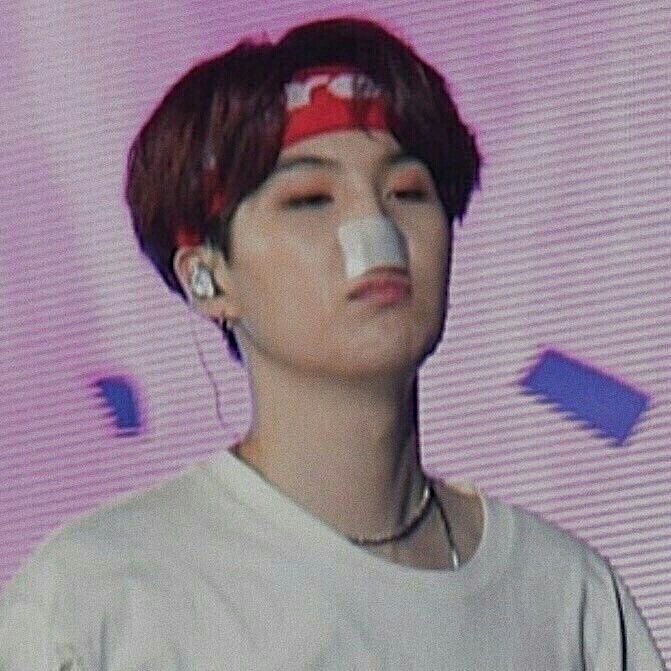 92tokyo's tweet photo. momentos em que a rap line foi 'atacada' por confetes kkkkkkk💓: https://t.co/WzyfvL8JSF