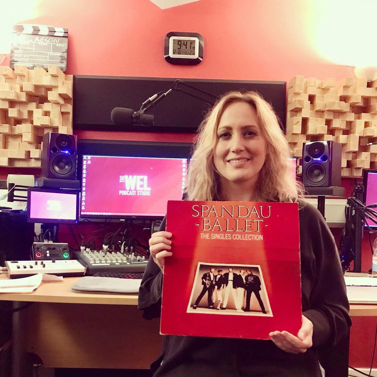 CakeShowPodcast's tweet photo. Just finished recording last Show of 2021 - it’s a belter! @keitheaston &amp; @CGilmourMusic reveal their:
• Song &amp; Album of the Year
• Tip for 2022

Keith tests Caroline’s knowledge with a 2021 quiz that you can play along with.

Out on New Year’s Day on @mixcloud 

#musicpodcast https://t.co/v8ahozxs1e