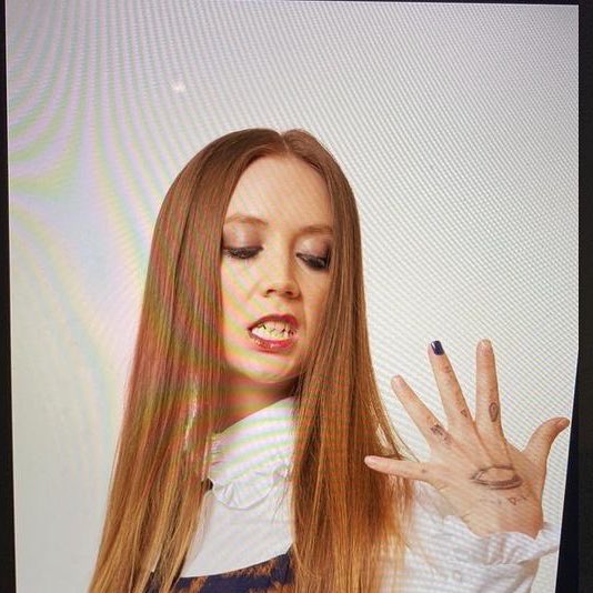 hourIydf's tweet photo. Billie Lourd as Lark Feldman for Red Tide https://t.co/LjF2GnMTZo
