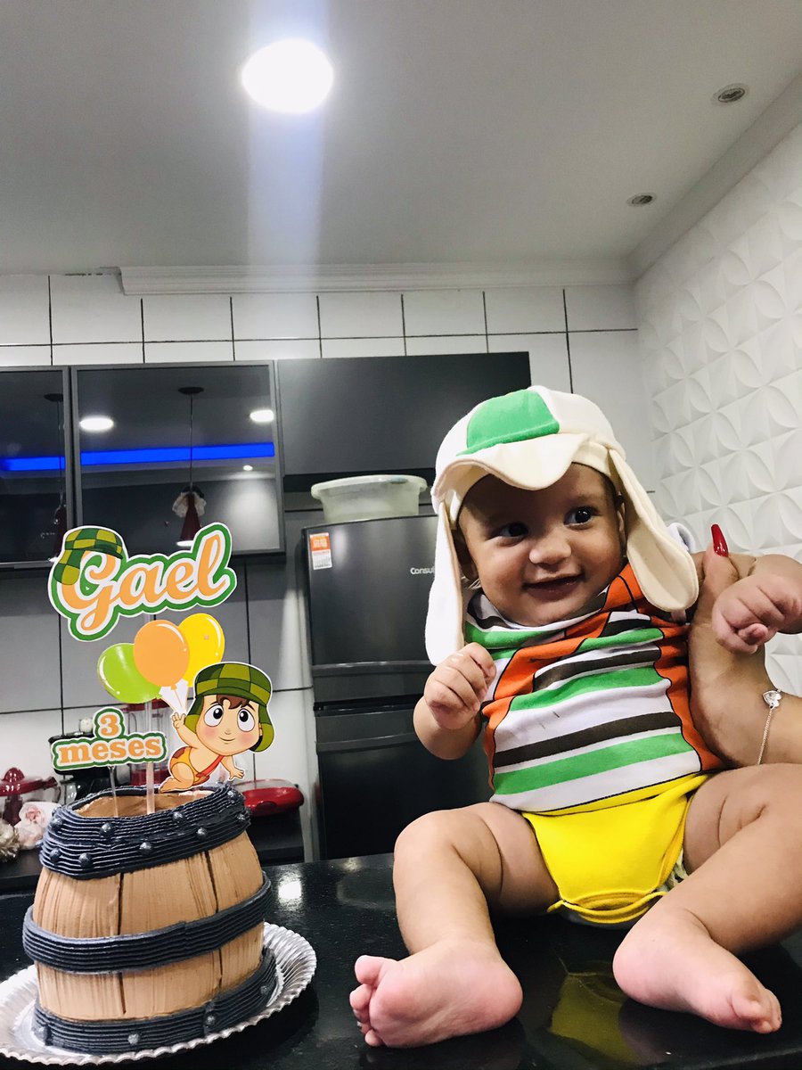joycemorena25's tweet photo. 3 meses de vida , mamãe tem o chaves mais lindo da vida 🥺 https://t.co/Q7uJF0DUAM