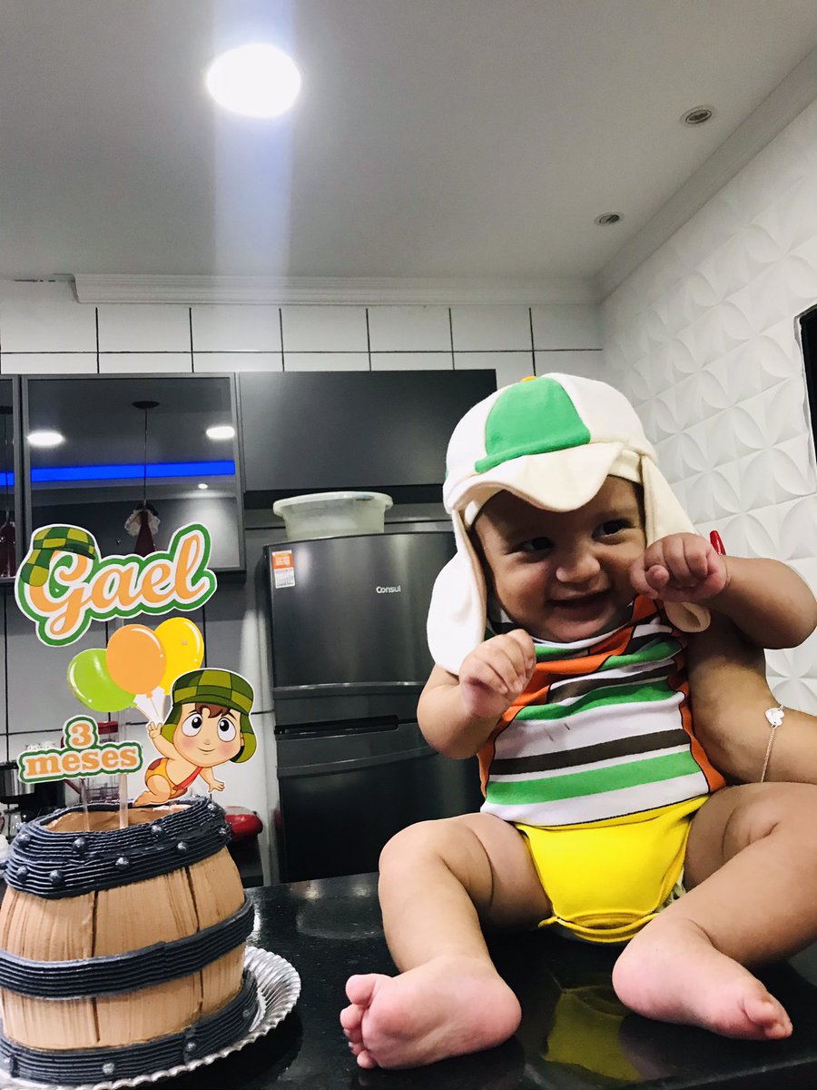 joycemorena25's tweet photo. 3 meses de vida , mamãe tem o chaves mais lindo da vida 🥺 https://t.co/Q7uJF0DUAM