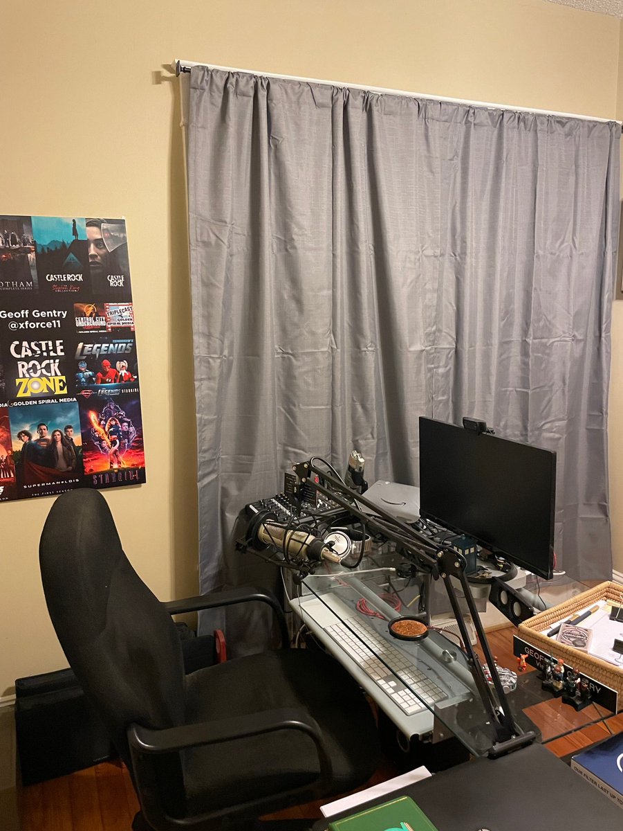 xforce11's tweet image. 30. #FMS_Colourful is not what these new curtains are but they blackout the light and dampen sound for my office/ podcasting space #fmspad #fmspad2021
