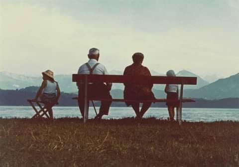 literlandweb1's tweet photo. "No solo éramos felices, ¡además lo sabíamos!"
Rudyard Kipling
📷Luigi Ghirri https://t.co/wM820o12v5