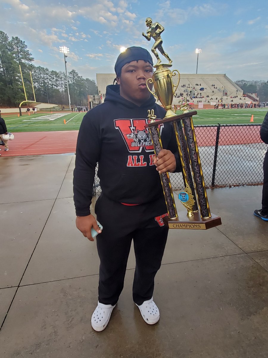 Great time competing in the Senior Bowl representing Henry County and bringing the Championship Home‼️ <a href="/Locklyn33/">WalkOnCoach ⭕️H 🌰</a> @Mansell247 <a href="/ChadSimmons_/">ChadSimmons</a> <a href="/RecruitGeorgia/">Recruit Georgia</a> <a href="/coachjdavis_/">Coach Jon Davis, M.A., USAW</a> <a href="/DellMcGee/">Dell McGee</a> <a href="/WoodlandFBRec/">Woodland (Stockbridge) Wolfpack Football</a> <a href="/angelakirkk/">Angela Kirkpatrick</a> <a href="/CoachHicks31/">Julian Hicks</a> <a href="/yalefootball/">Yale Football</a> <a href="/AustinSchaffer2/">Austin Schaffer</a> <a href="/HCWillieSimmons/">Coach Willie Simmons</a> @Ryoung11