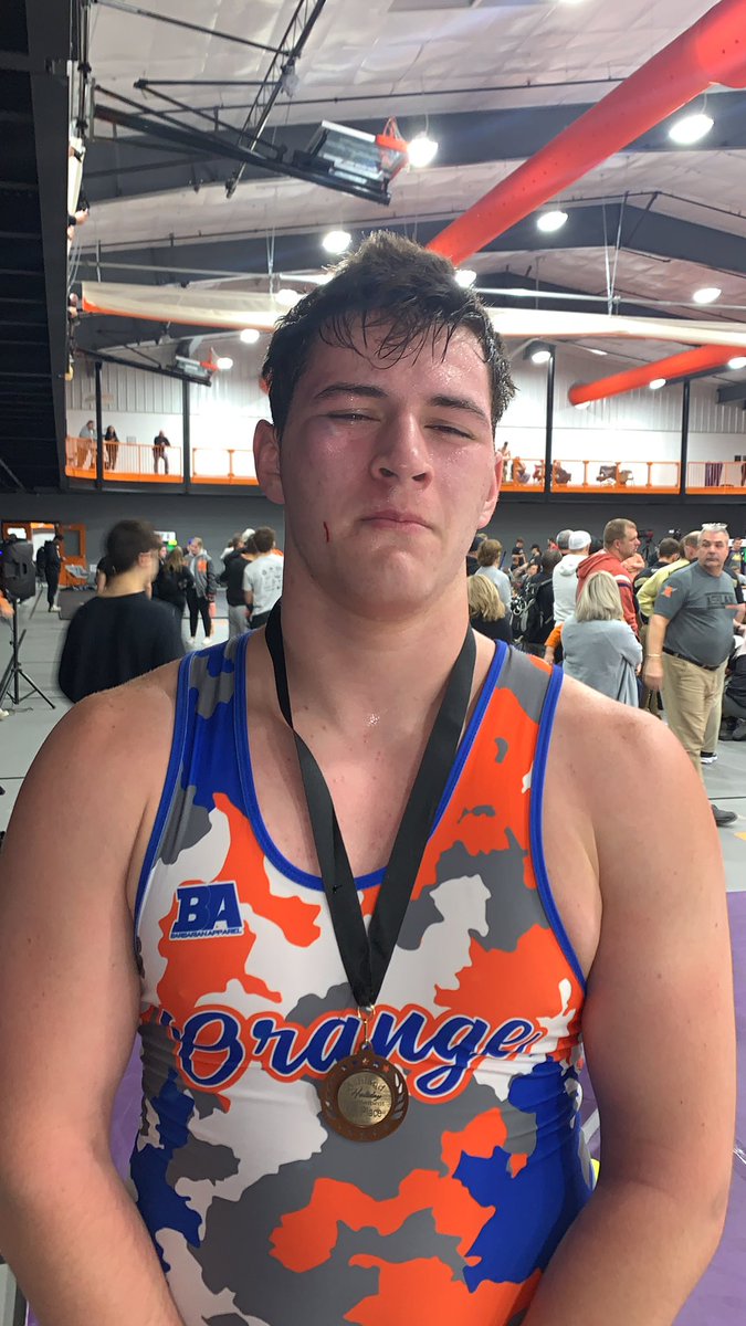 Garren with a gritty 5th place win over Oak Hills.