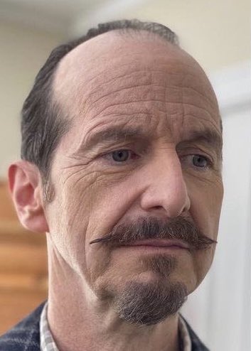 hourIydf's tweet photo. Denis O’Hare &amp; Frances Conroy behind the scenes for Red Tide https://t.co/ZRhG6RVhvD