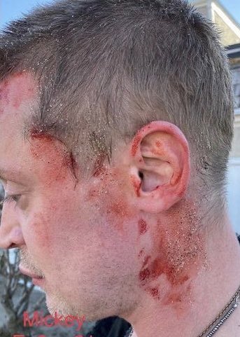 hourIydf's tweet photo. Macaulay Culkin as Mickey behind the scenes for Red Tide https://t.co/UHq9mwcIns