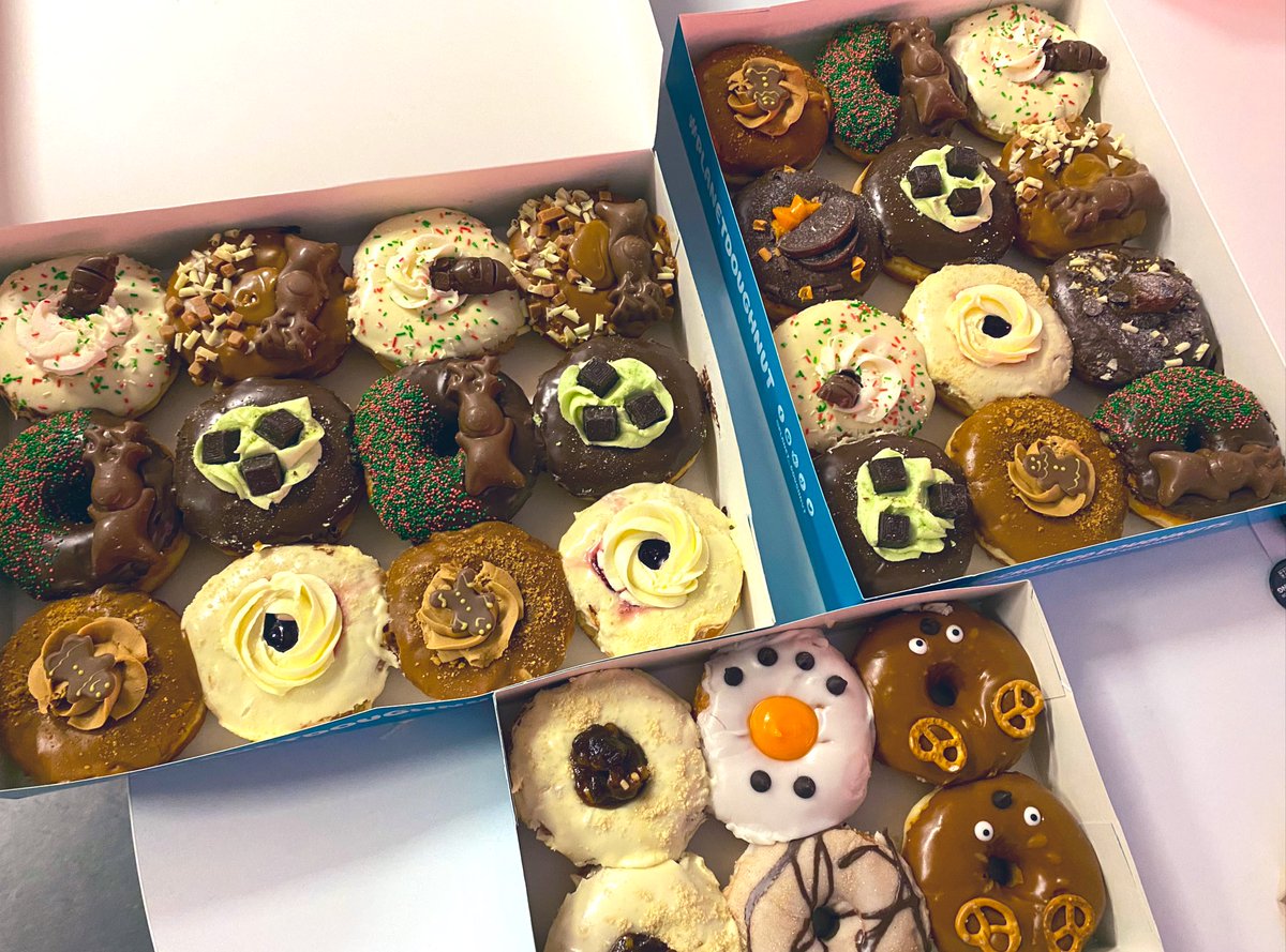 gemdavies3's tweet photo. Huge thanks to @planet_doughnut for gifting the staff and volunteers at tonight’s Covid Vaccination Clinic yummy treat’s. Much appreciated. @ShropCommHealth @KJP1985 @STW_ICS @telfordlibs https://t.co/VH3WbFCj2j