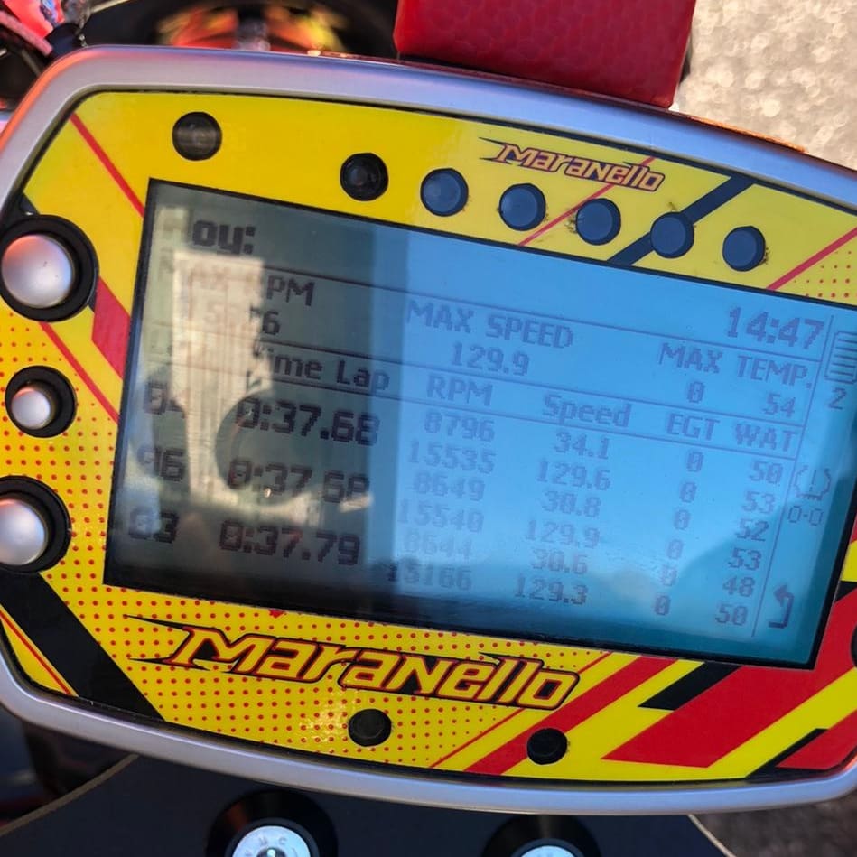AnderVilarino2's tweet photo. Retomando sensaciones con el Maranello KZ2 de @solokarting1 

Dos vueltas idénticas en 37.68 en la misma sesión.

El análisis de datos que da el Alfano está genial. 

https://t.co/rFVXQuxYwZ 

#kartingolaberria #karting #kz2 #maranello #tm #olaberria https://t.co/2DBOfa7vpS