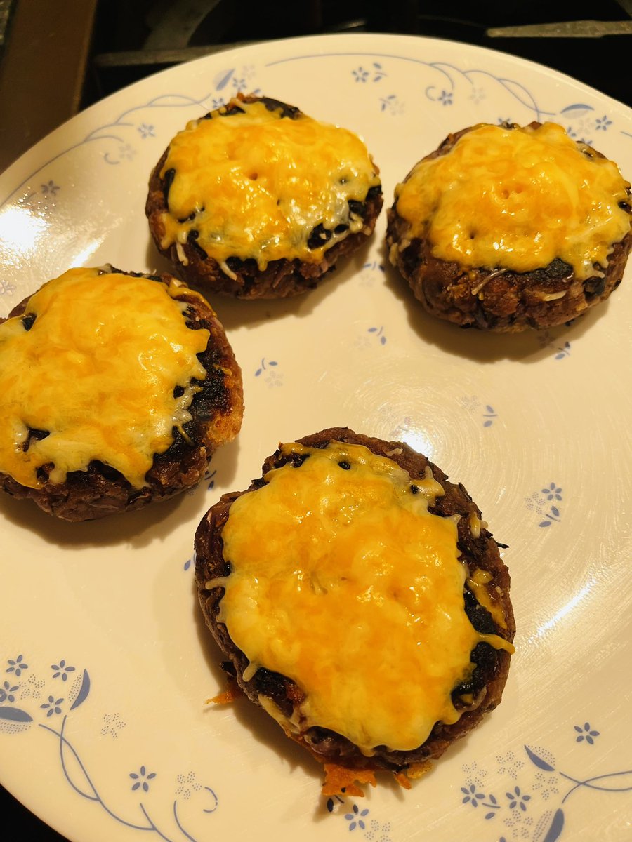 NeomiShah's tweet photo. Cooking with my teen son #blackbeanburger #fromscratch #cookingbuddy https://t.co/uPBRUGAViP