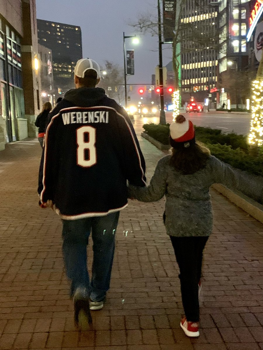 scotthancock321's tweet photo. My daughters first @BlueJacketsNHL game! #CBJ https://t.co/0YHWu8jOJP