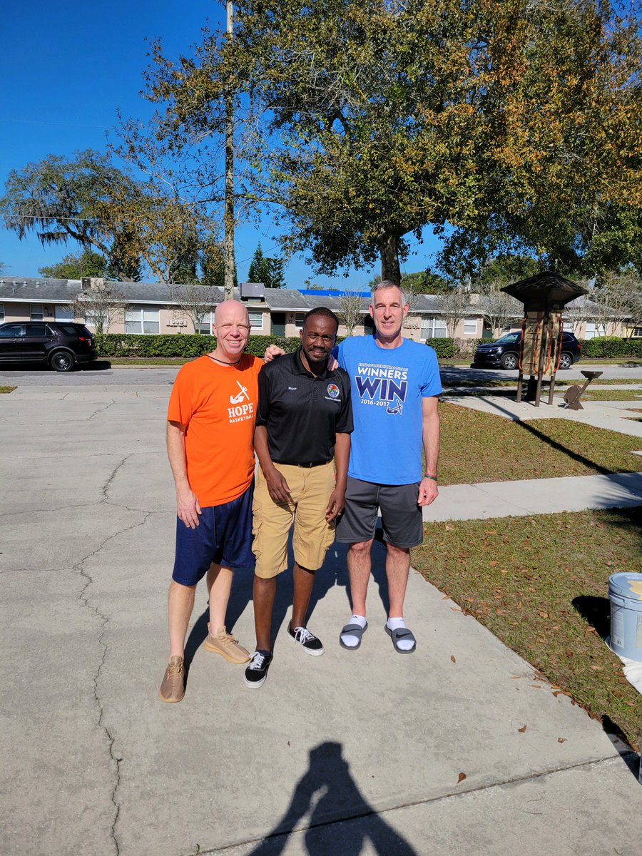 coachmitch44's tweet photo. What a week in FLA for @Hope_Basketball &amp; @HopeCollegeWBB 3-0 on the ct, Privileged today to paint the Denton Johnson Comm Center,   in Historic Eatonville. Blessed w/ an inspiring message from Eatonville Mayor Eddie Cole. Now time for Magic v Bucks! #GoHope ⚓️🏀✊🏼 https://t.co/SHFzqtYUzA