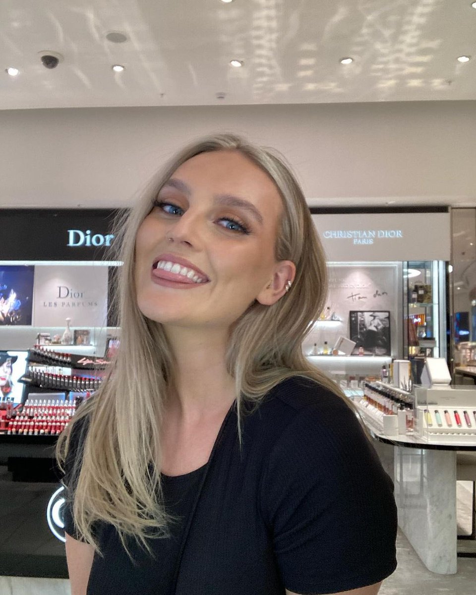 perriethinker's tweet photo. perrie's thing. https://t.co/YMenslSiMn