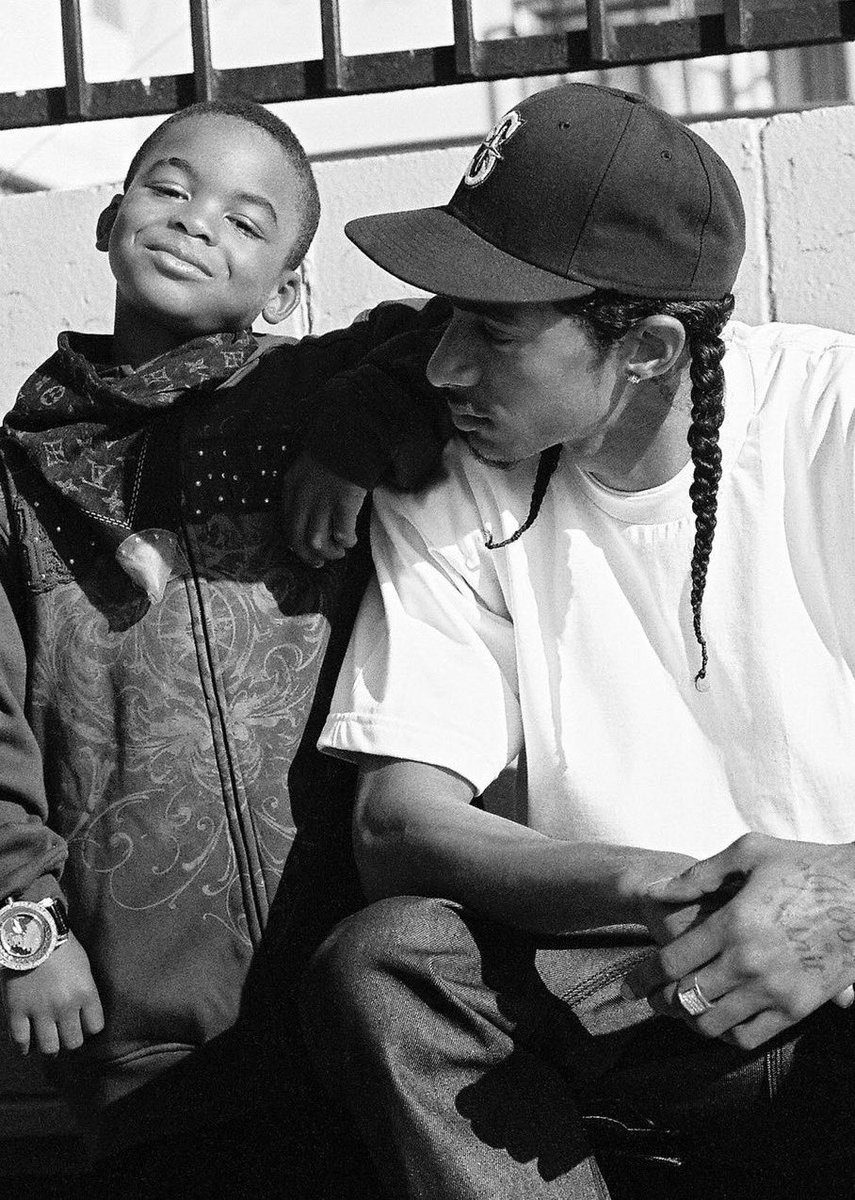 HussleForever's tweet photo. #THAGREAT 🏁
Photographed by Amanda Lopez. https://t.co/v2Hxqn96Lk