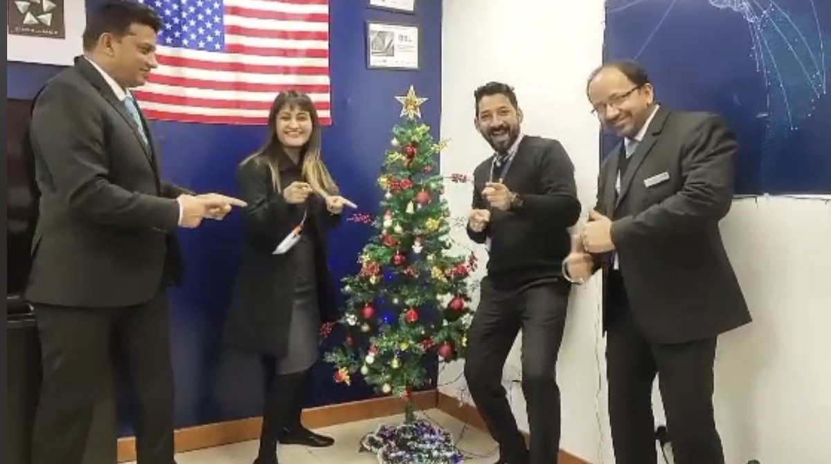 WeAreDEL_United's tweet photo. Great things in business are never done by a single person, they are done by a team of people !! A little token of thanks to each of this wonderful set of people -@weareunited https://t.co/Qckqr0DeIW