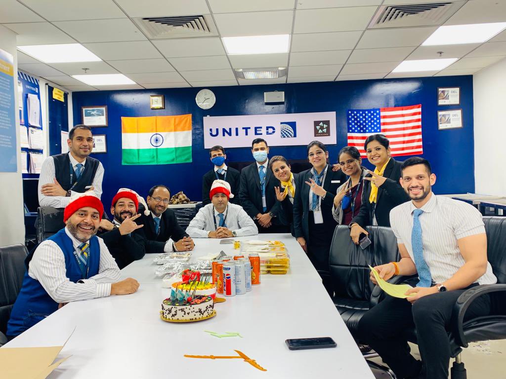 WeAreDEL_United's tweet photo. Great things in business are never done by a single person, they are done by a team of people !! A little token of thanks to each of this wonderful set of people -@weareunited https://t.co/Qckqr0DeIW