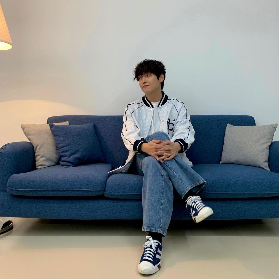 SF9ISK's tweet photo. Hehe? Not hehe. https://t.co/NwQYlHvO5i