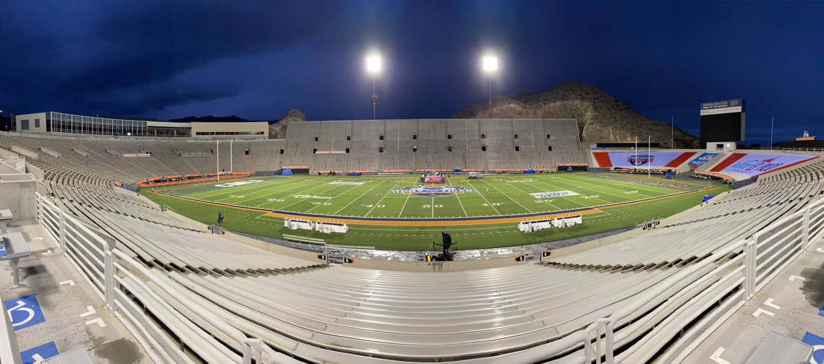Made it to Sun Bowl Stadium! 

<a href="/KHQAlexPeebles/">Alex Peebles</a> and I have been busy all day! We’ll have the latest on <a href="/WSUCougarFB/">Washington State Football</a> live tonight on <a href="/KHQLocalNews/">KHQ Local News</a>. 

<a href="/TonyTheTigerSB/">Tony The Tiger Sun Bowl</a>