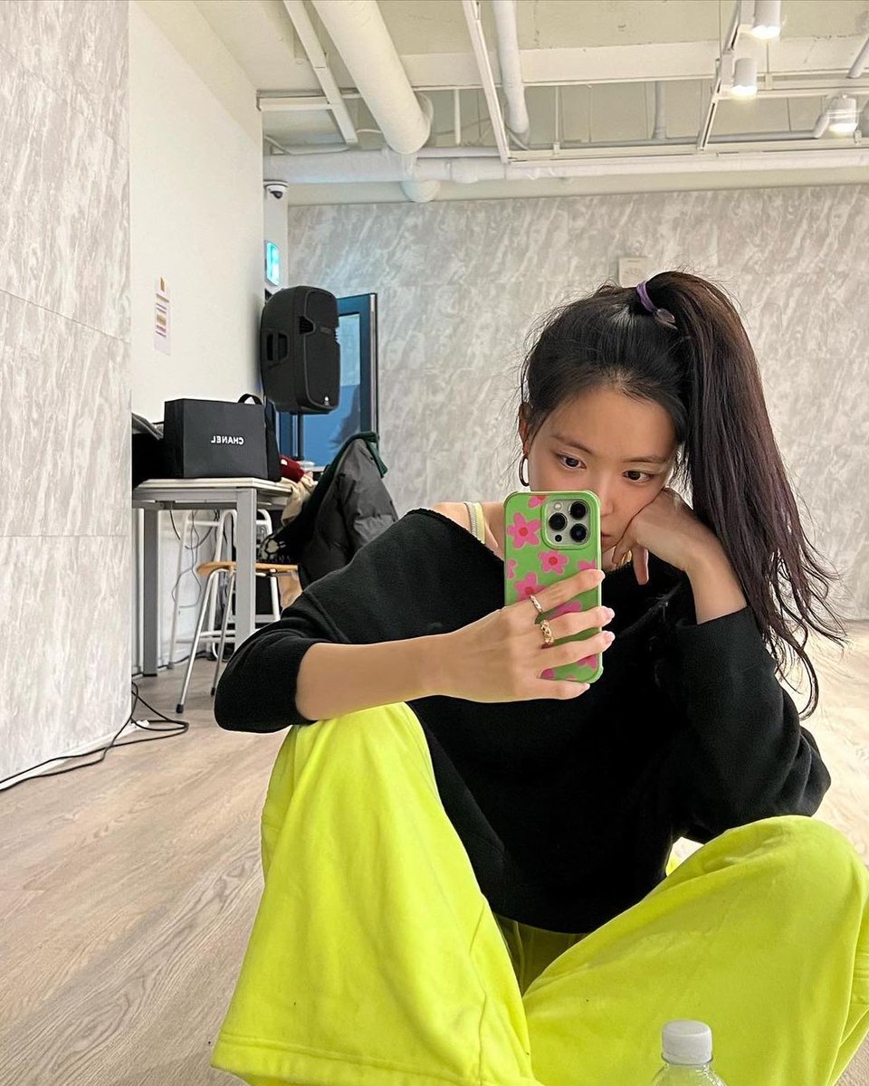 AllForNaeun's tweet photo. 211231 #Naeun Instagram Update #손나은 #나은 

https://t.co/YdJBqleU5u https://t.co/PB1G5IkvlX