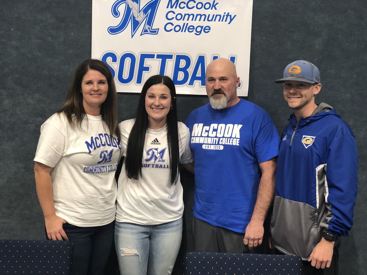 KNEB Sports (@knebsports) on Twitter photo Gering’s Brylee Dean signed tonight to attend and play softball at McCook Community College. #nebpreps <a href="/GeringSoftball/">Gering Softball</a> <a href="/GeringBulldogs/">Gering Bulldogs</a> Gering’s Brylee Dean signed tonight to attend and play softball at McCook Community College. #nebpreps <a href="/GeringSoftball/">Gering Softball</a> <a href="/GeringBulldogs/">Gering Bulldogs</a>