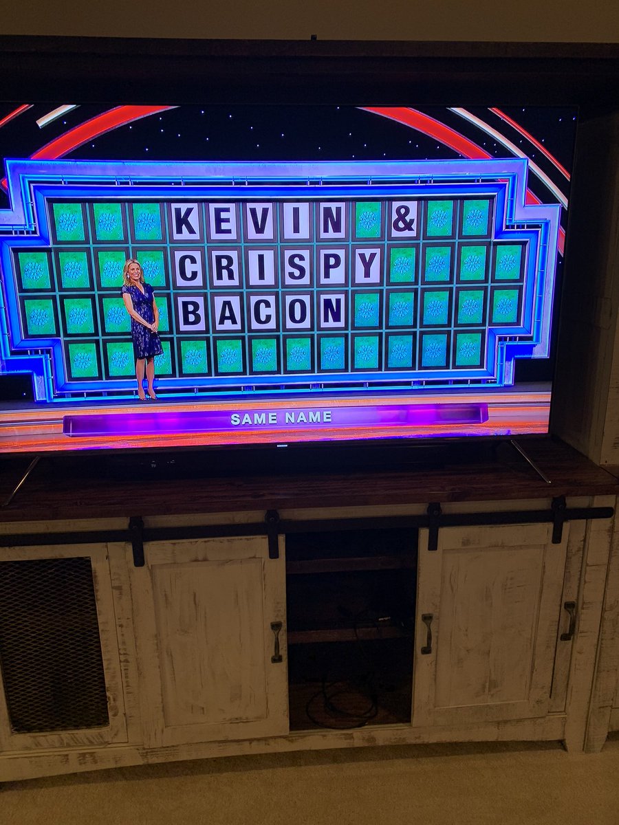 kamandaa's tweet photo. @kevinbacon 🤣 love it! https://t.co/hJd3LuATQg
