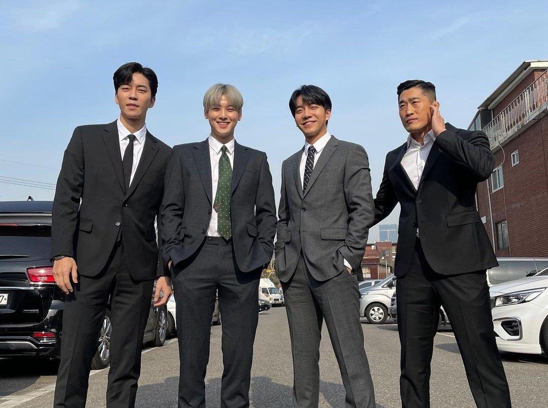 Seunggimylove's tweet photo. HAPPY 4TH ANNIVERSARY JIPSABU!!! 🥳👏❤

Thank you for making my Sunday filled with laughter. MITH is really my healing program that makes me laugh &amp; cry so much 🥺

#LeeSeungGi #집사부일체 #YangSehyeong #YooSubin #YookSungjae #LeeSangYoon #CHAEUNWOO #ShinSungRok #KimDonghyun https://t.co/TO0r6JqYGL