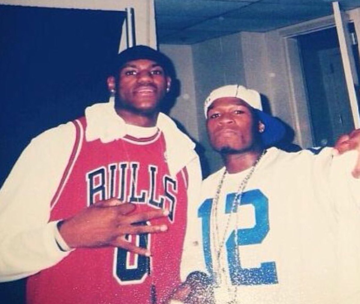 50cent's tweet photo. you a LeBron fan 50, YEP 😆the only people who don’t like him want to be him. #bransoncognac #lecheminduroi https://t.co/GE97hxkQBS