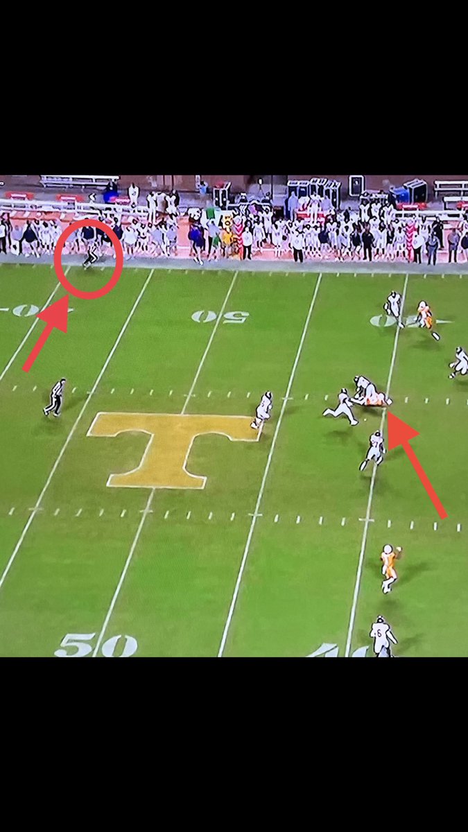 VolRecruiting98's tweet photo. How many times do we have to be bent over pathetic https://t.co/ibxrcFIkYW