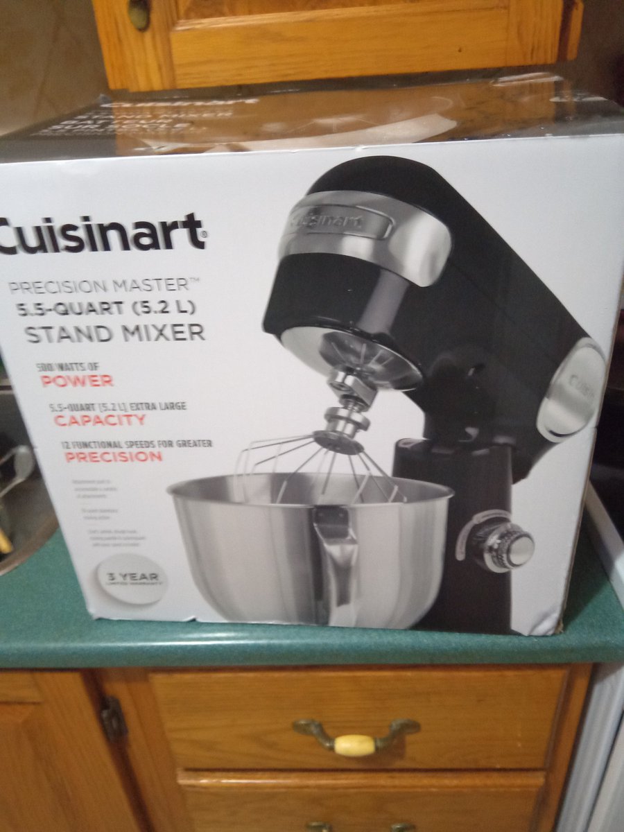 ThruandthruDave's tweet image. Got myself some #heavymetal for xmas. #metalhead #cookingnerd @Burn1ng_Chr0me @burn2akrisp fucker is like 20lbs?