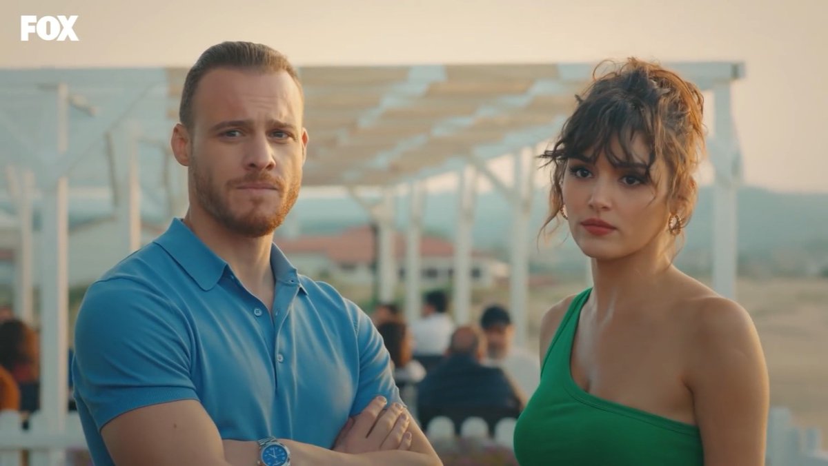 TOP SÉRIES DO ANO

15 • Sen Çal Kapımı