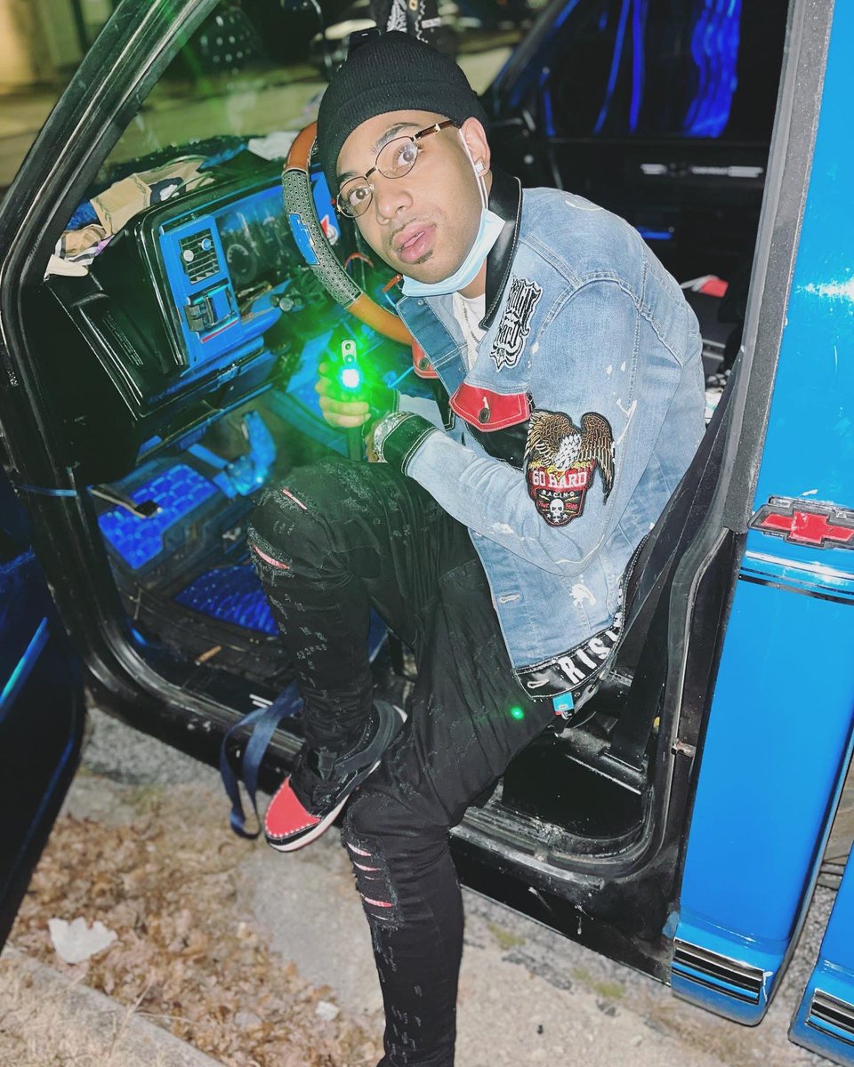2cupkapo's tweet photo. Green beam ✅😈🔫 https://t.co/ScXVpkbMZj