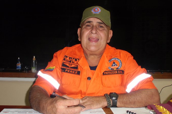 Protección civil alcaldía del municipio Naguanagua, unidos al duelo por sensible fallecimiento del Teniente Coronel (GNB) Lino Pérez Colmenares, quien en vida fuera Presidente del Sistema Integrado de Emergencias  del estado Carabobo 
Paz a su alma