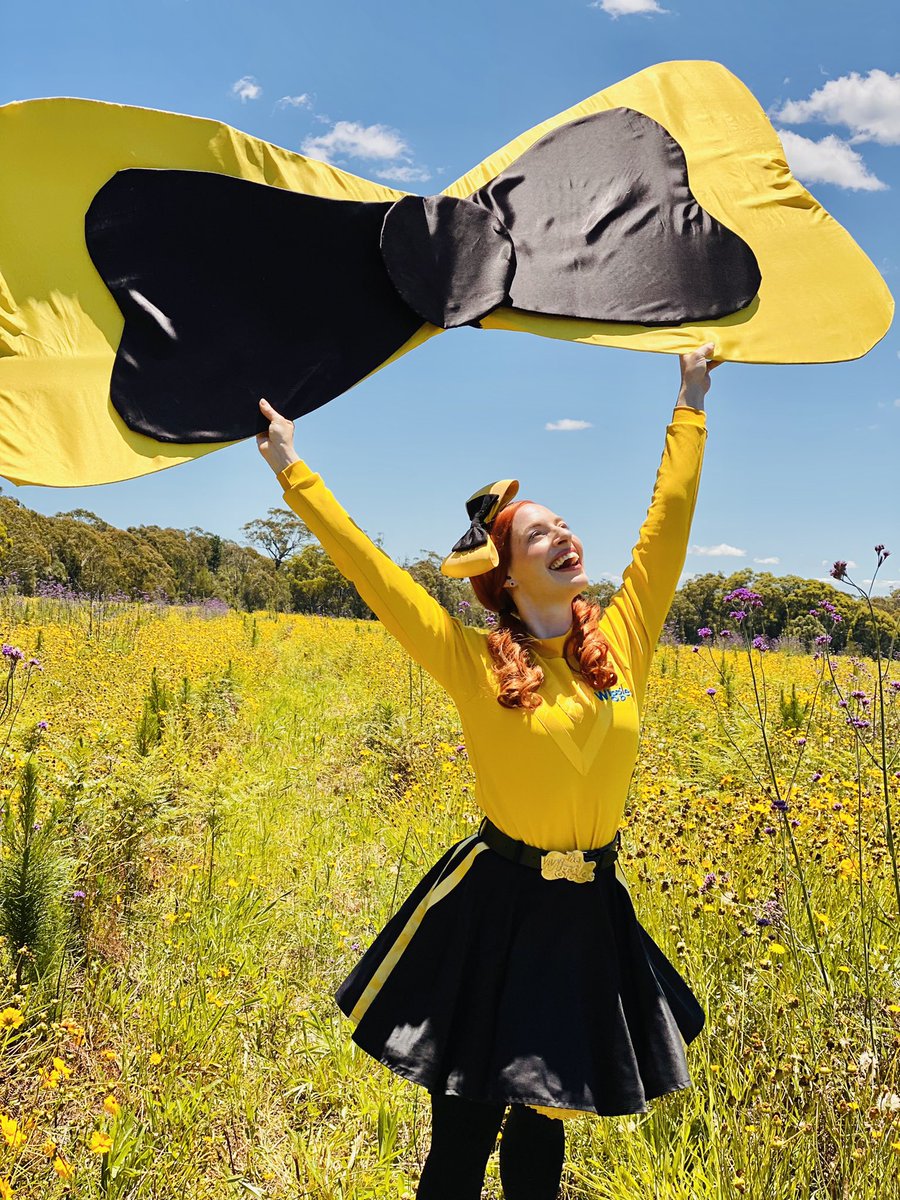 EmmaWatkinsfilm's tweet photo. Today, I say goodbye as Emma Wiggle 💛💛 Thank you to everyone who joined us on our wiggly journey, thank you to my fellow Wiggles for the most amazing 11 years, thank you to our Wiggly team my family ✨✨
Sending love to everyone for a bright and bowtiful new year x
@thewiggles https://t.co/wc9khCM2nR