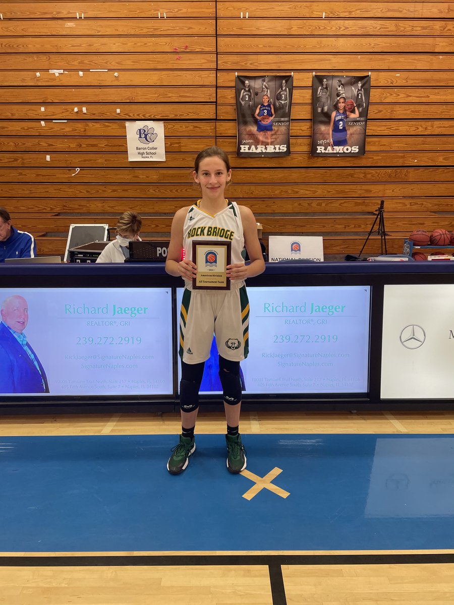 Holiday Shootout tweet media