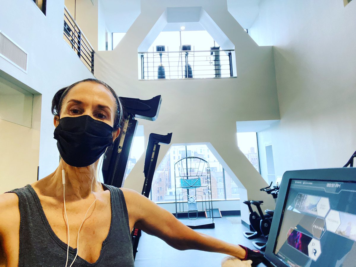 becleartoday's tweet photo. Sorry, Gym. We’ve had a good run. But it’s time for us to go our separate ways.
#BreakUp #BreakingUpIsHardToDo #BreakUpLine #HomeExercise #HomeworkOuts #PersonalTrainer #covidworkout #covidconcerns https://t.co/LnKeaWN8TV